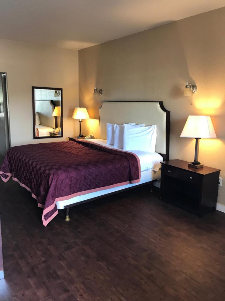 Lone Star Inn & Suites Килин Экстерьер фото