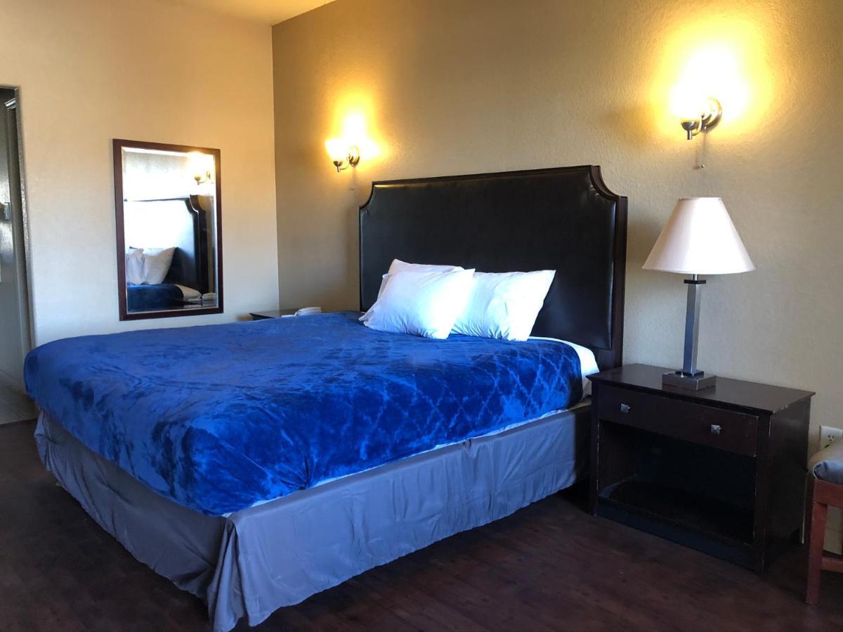 Lone Star Inn & Suites Килин Экстерьер фото